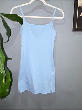 Quinsen sz Small Light Blue Spaghetti Strap Athletic Dress